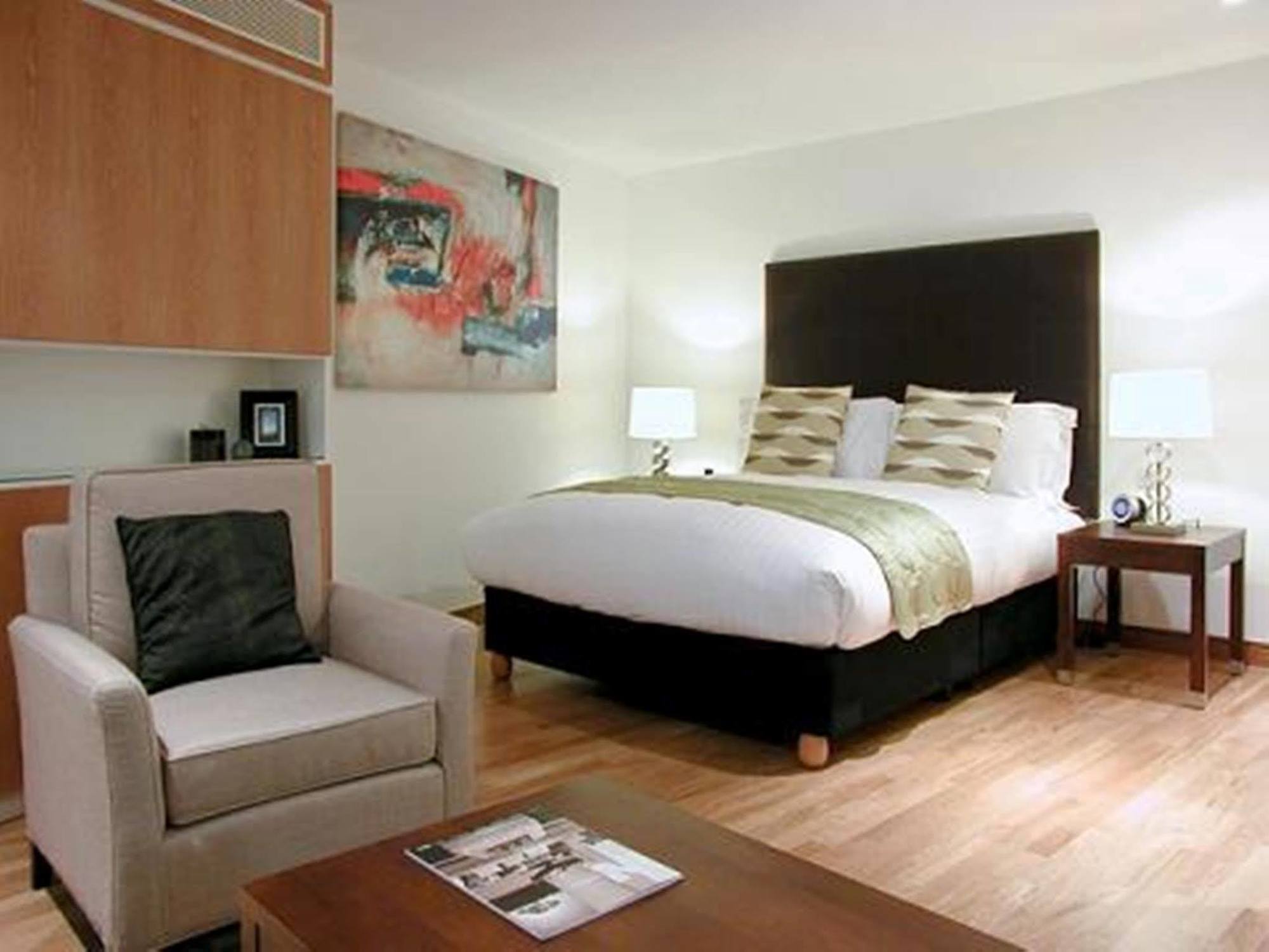 The Kings Wardrobe By Bridgestreet 4* Londra